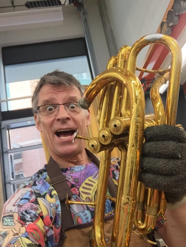 Mad Sousa Repair Tech